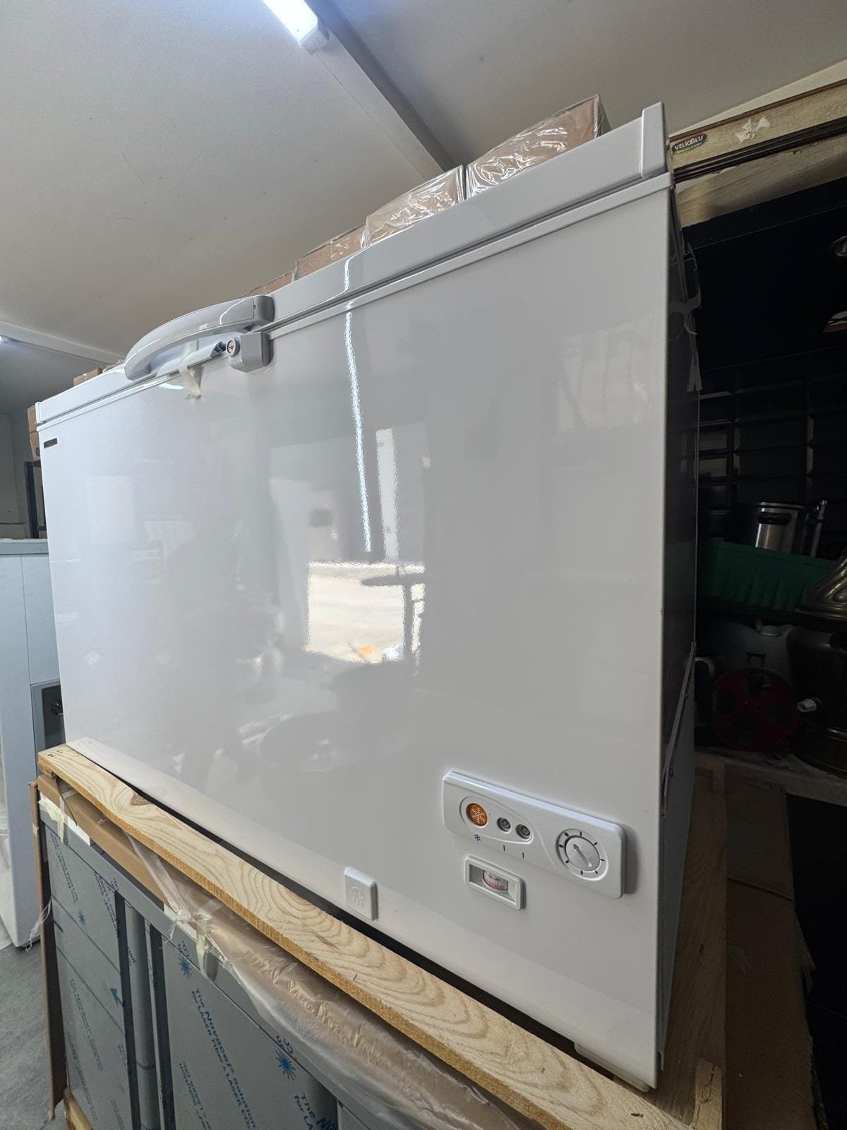 400 Litre Sandık Tipi Derin Dondurucu